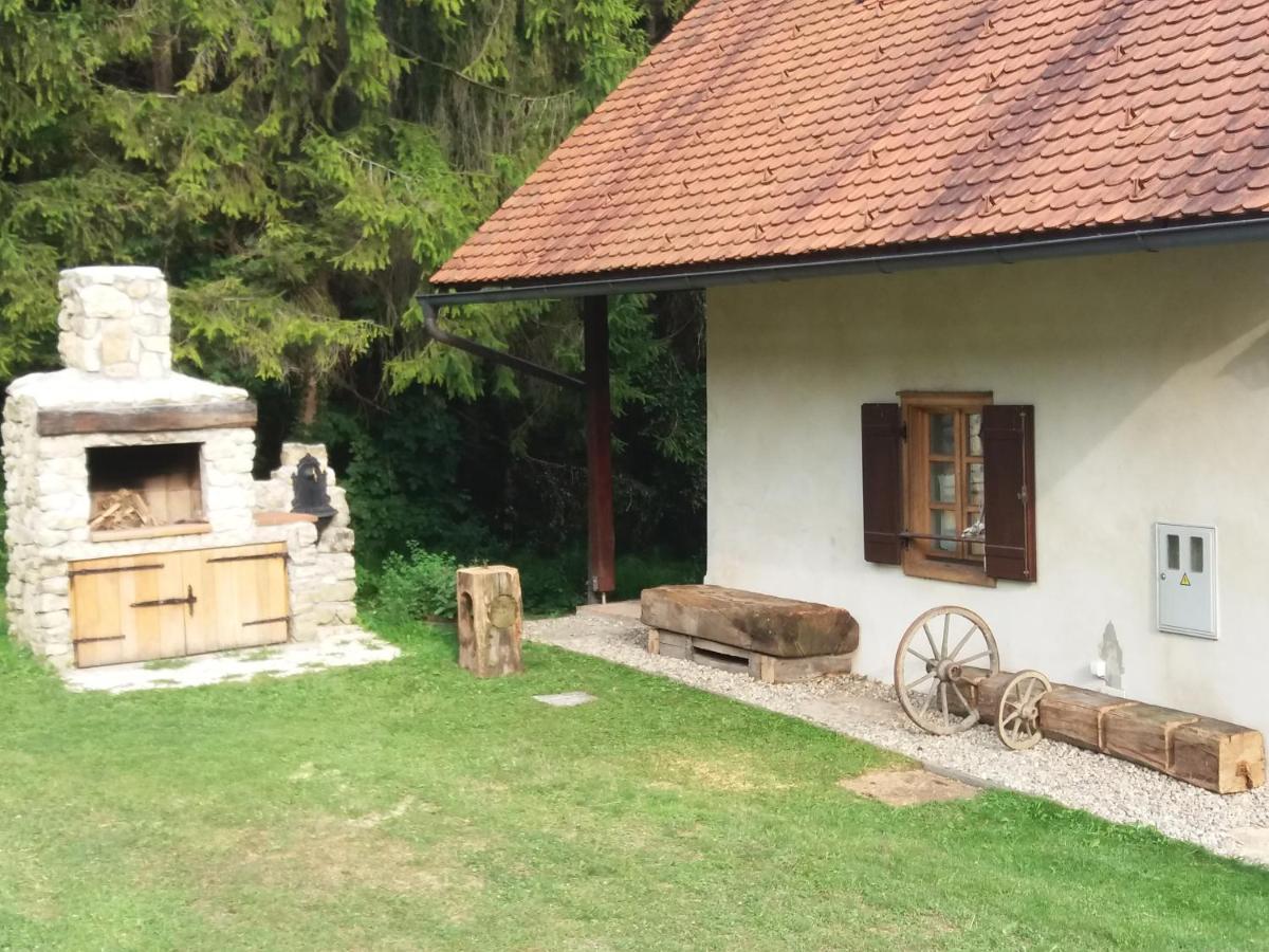 Holiday House Apartment Voukov Mlin Smarje pri Jelsah Esterno foto